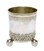 Kugelfußbecher. Augsburg, um 1724 - 1728, Philipp Stenglin (Meister 1693 - 1744) | Silber, teilve...