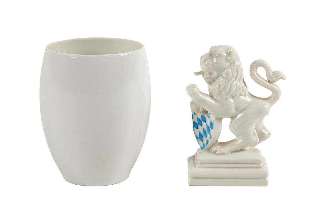 Bayerischer Löwe und Becher, Nymphenburg, 20. Jh.