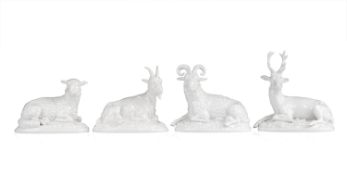 Vier figürliche Tafeldekorationen – Ziege, Widder, Hirsch und Schaf. KPM Berlin. Wohl um ...