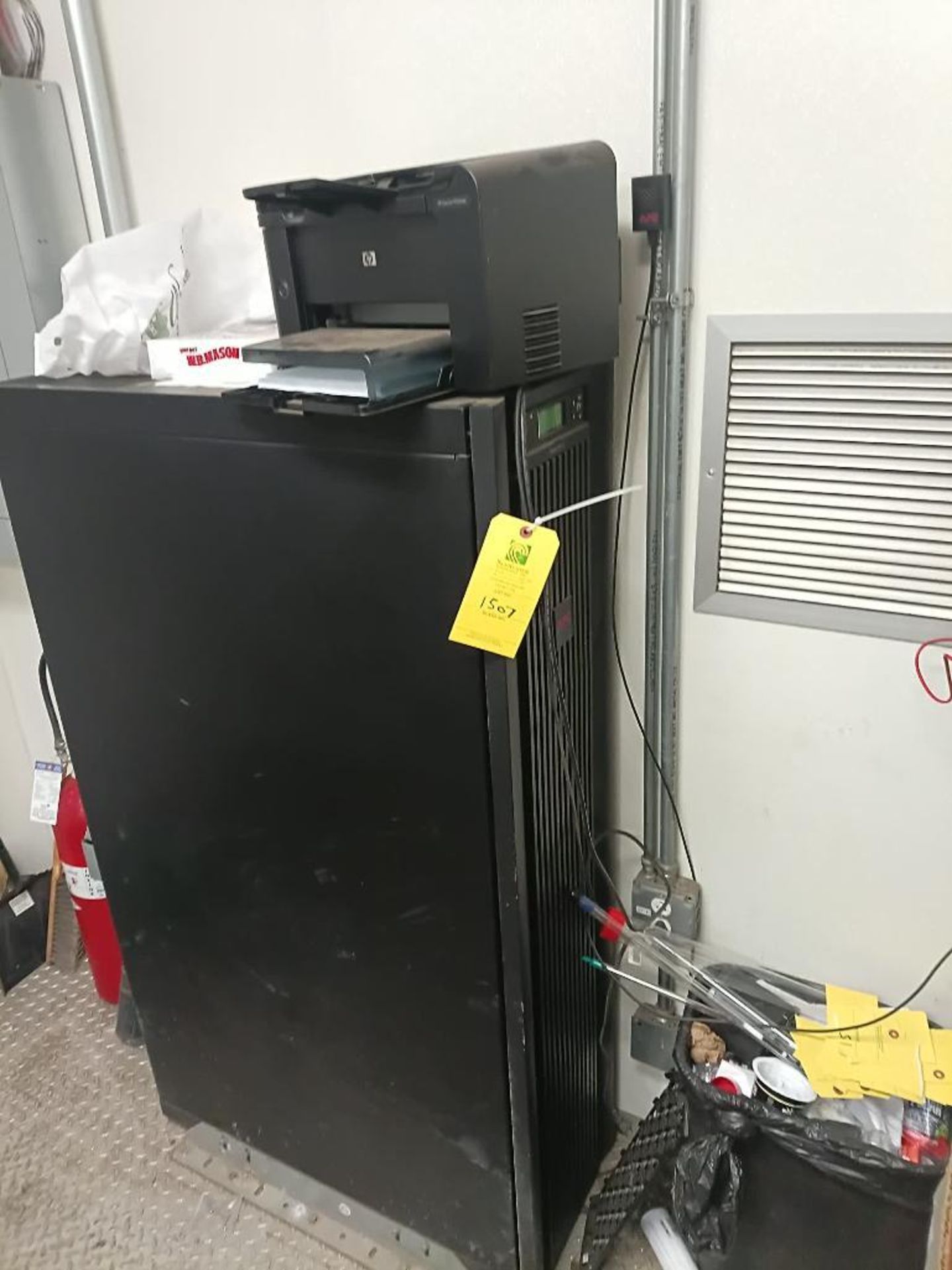 APC Smart UPS VT battery backup system model SUVTP10KF1B2S serial SUVTPF10KB4F