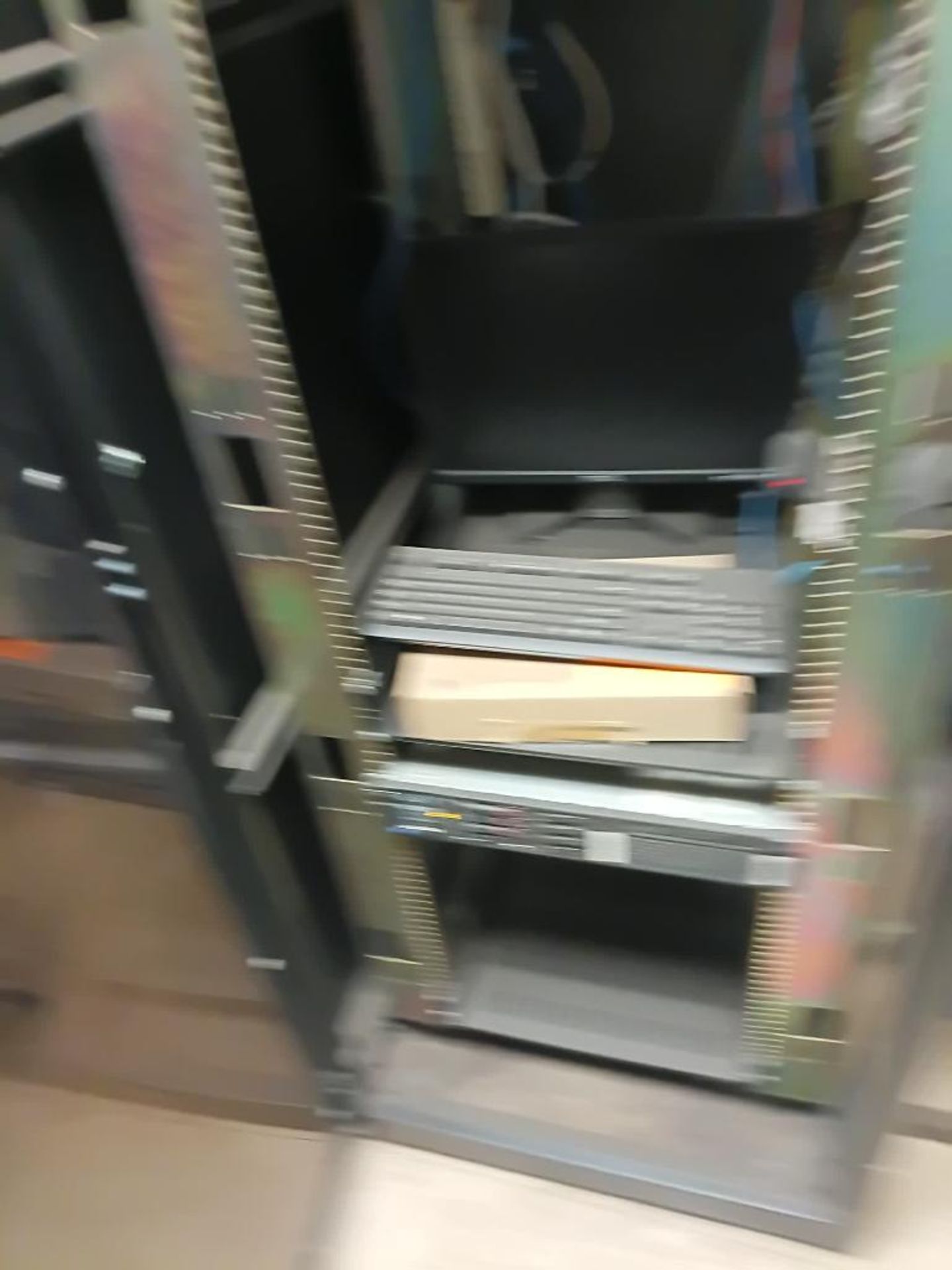 Industrial server rack with HP Z420 workstation and APC Smart-UPS - Image 3 of 3