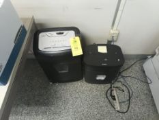 Lot of 2 paper shredders