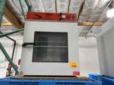 (Located in Brockville, Ontario) Binder Vacuum Oven, Article# 9030-0037, Serial# 07-18921, 392F Nomi