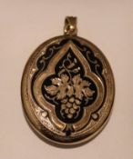 Viktorianisches Trauermedaillon 14 Karat Gold