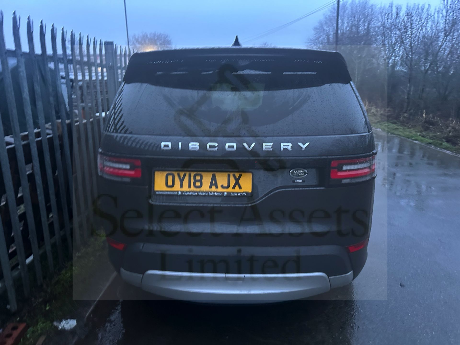 "RESERVE MET" Land Rover Discovery HSE Luxury Diesel Automatic - 7 Seater - 18 Reg - Only 84k Miles - Image 4 of 11