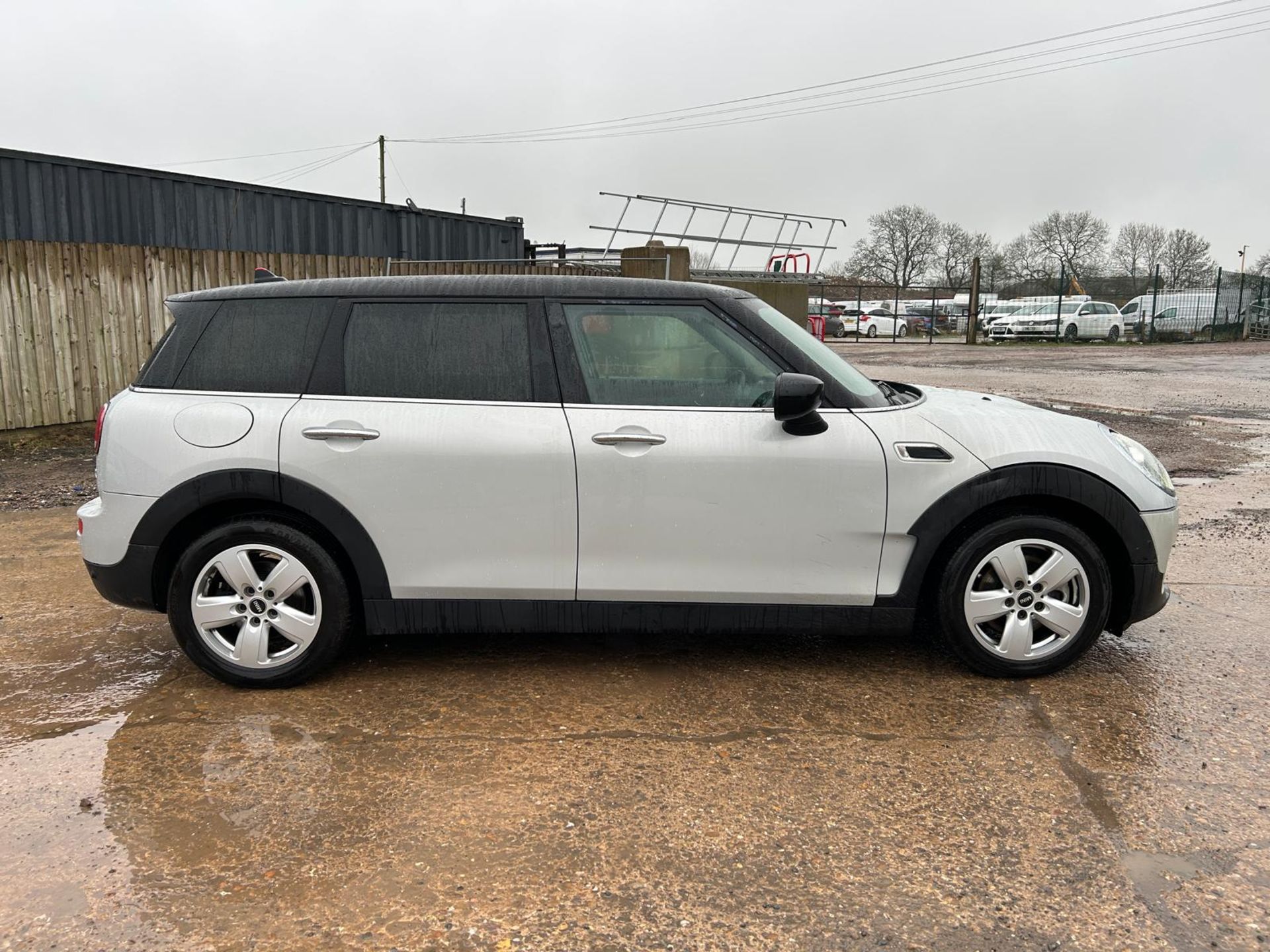 Mini Clubman *Classic Edition* Estate 1.5cc (2020 Model) Air Con - 33K Miles Only - Ulez Complaint - Image 4 of 15