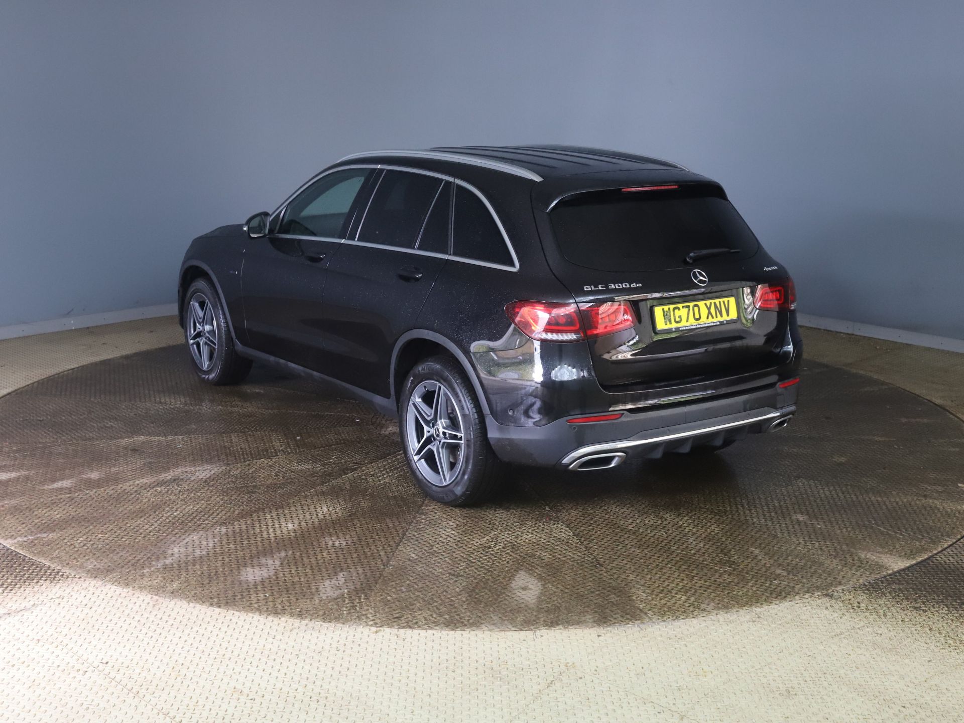 Mercedes GLC 300de 4Matic AMG Line Auto - 2021 Model - Reversing Cam - Sat Nav - 66k Miles Only - Image 4 of 11