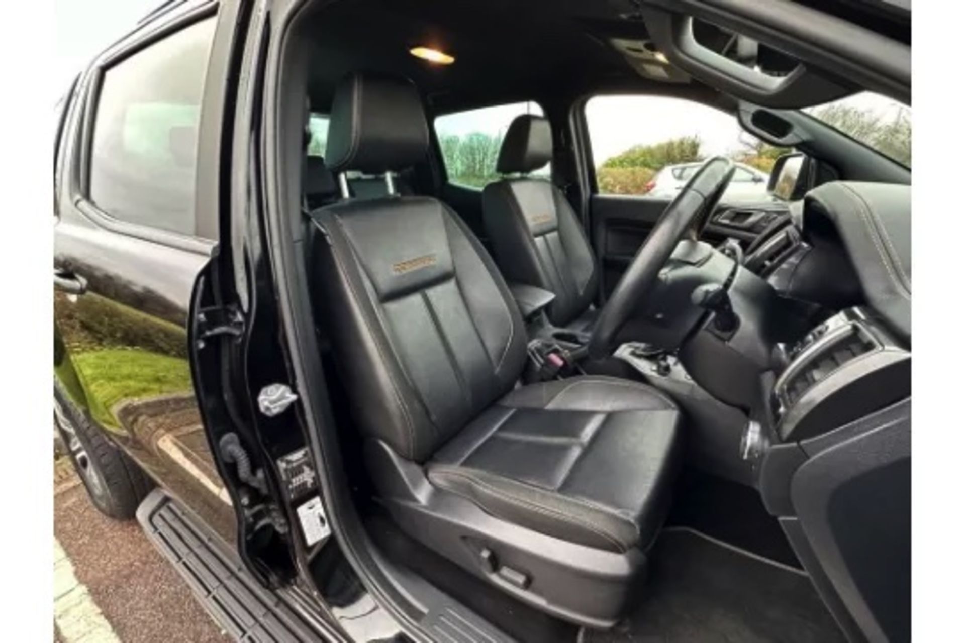 Ford Ranger *Wildtrak Double Cab Pick Up* Automatic- 2021 Model - Only 99k Miles - Ulez Compliant - Image 6 of 9
