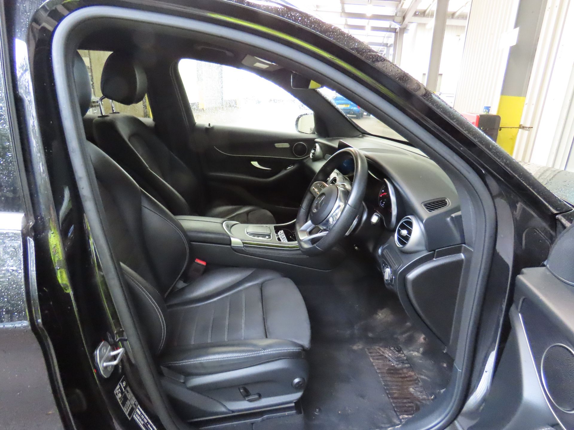 Mercedes GLC 300de 4Matic AMG Line Auto - 2021 Model - Reversing Cam - Sat Nav - 66k Miles Only - Image 7 of 11