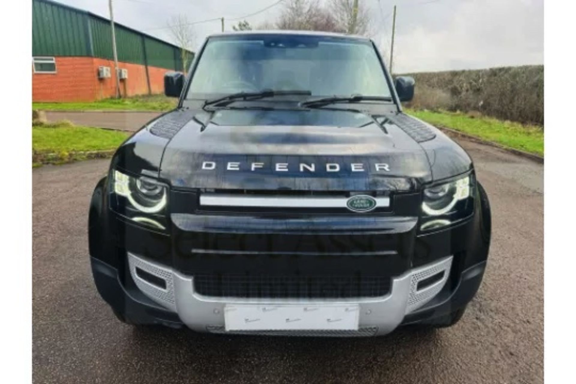Land Rover Defender 110 3.0d AWD Mhev Automatic - All New 2025 Reg -1 Owner -Only 5k Miles -Pan Roof - Image 5 of 39