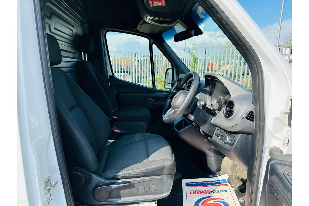 "RESERVE MET" MERCEDES SPRINTER PROGRESSIVE E - MWB - AUTOMATIC - 2022 Model - Air Con - 33k Miles!! - Image 3 of 9