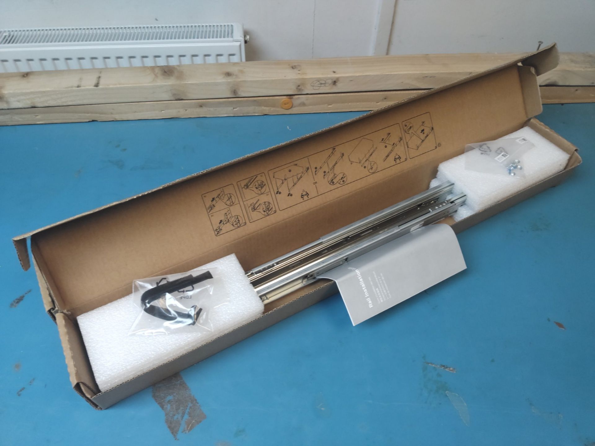 2 x NEW Dell 1U Sliding Rail Kits for PowerEdge Server Type A11 RRP £150 (B0DX7QMZ1C) - Image 3 of 3