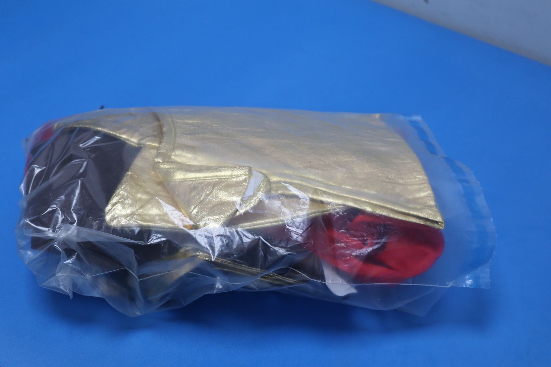 WIKITOT Roman Costume Kids, Roman Soldier Costume with Golden Helmet, Gree - RRP £13.99 (B0DSFXKM2R) - Image 3 of 3