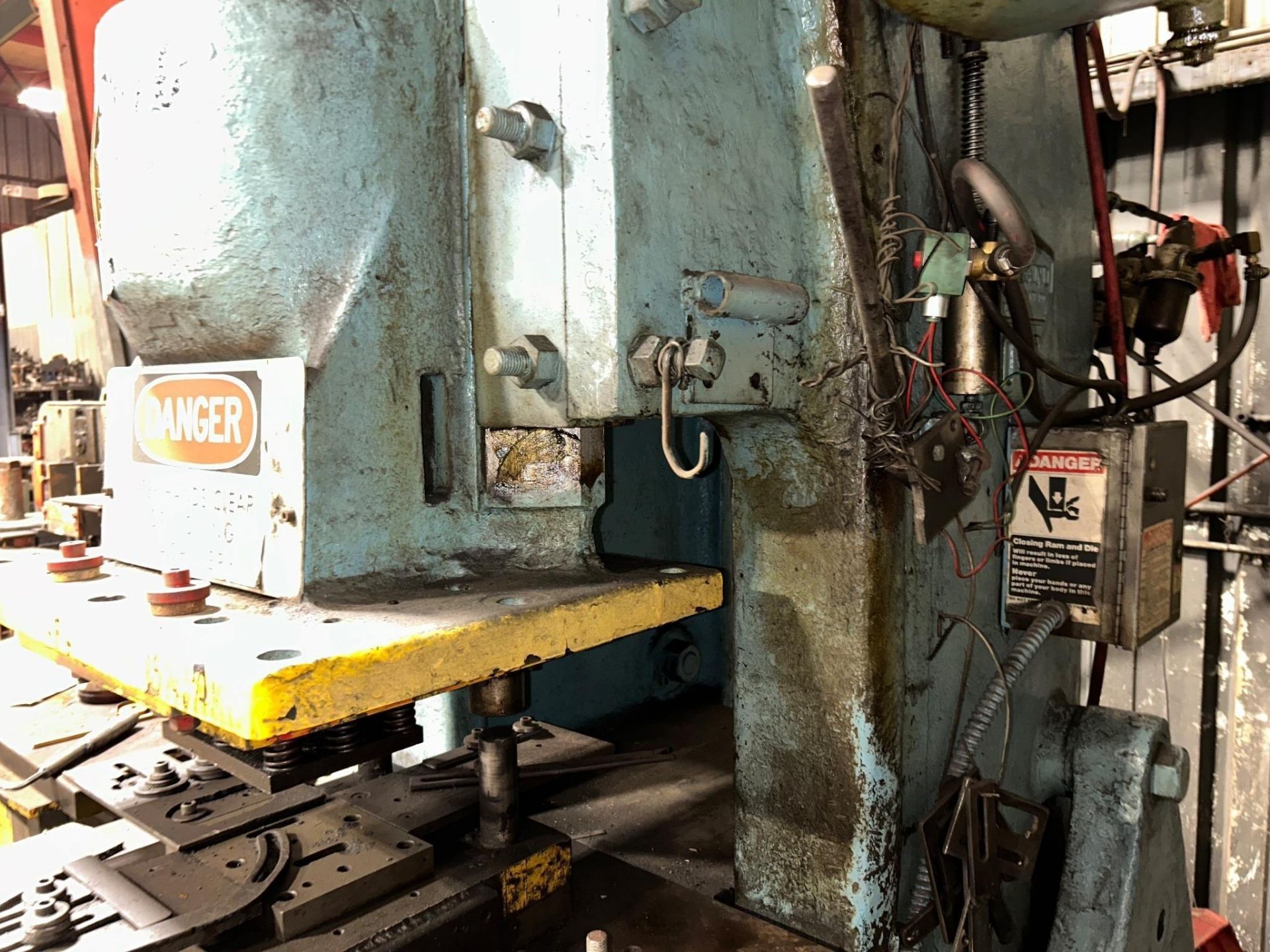 Cleveland Punch & Shear 70-I Ton - Image 3 of 11