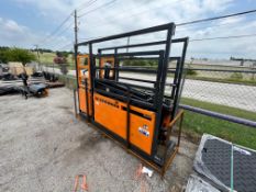 2026 Landhonor LHR-CSC10 10ft Cattle Squeeze Chute (UNUSED)