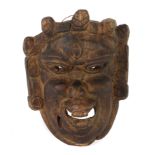 Maske mit geschnitztem Diadem