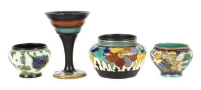 3 Vasen, 1 Kelch Gouda/Holland, u.a.