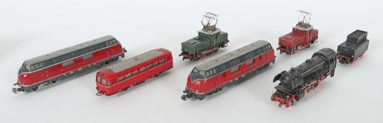 5 Loks, 1 Schinenbus Märklin, Spur H0,