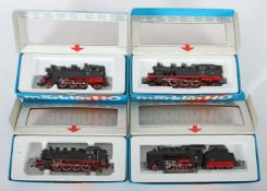 4 Dampfloks Märklin, Spr H0, 3003, BR