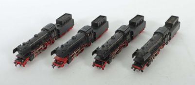 4 Dampfloks mit Tender Märklin, Spur