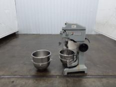 Globe SP60P-1 60 Qt Planetary Mixer With Two Bowls