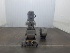 Hobart V-1401 140 Quart Planetary Mixer With Guard And Bowl