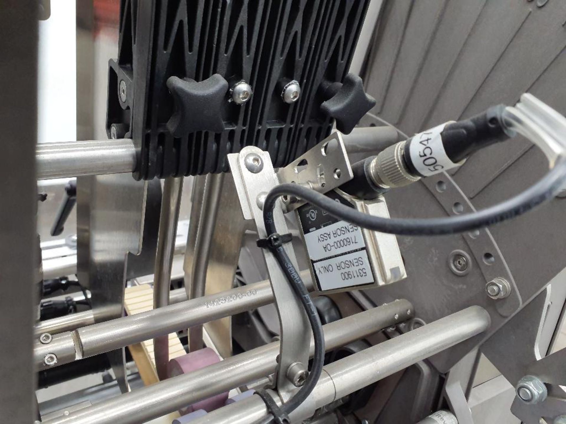 MFT 250IP3 Friction Feeders Table (2) - Image 30 of 35