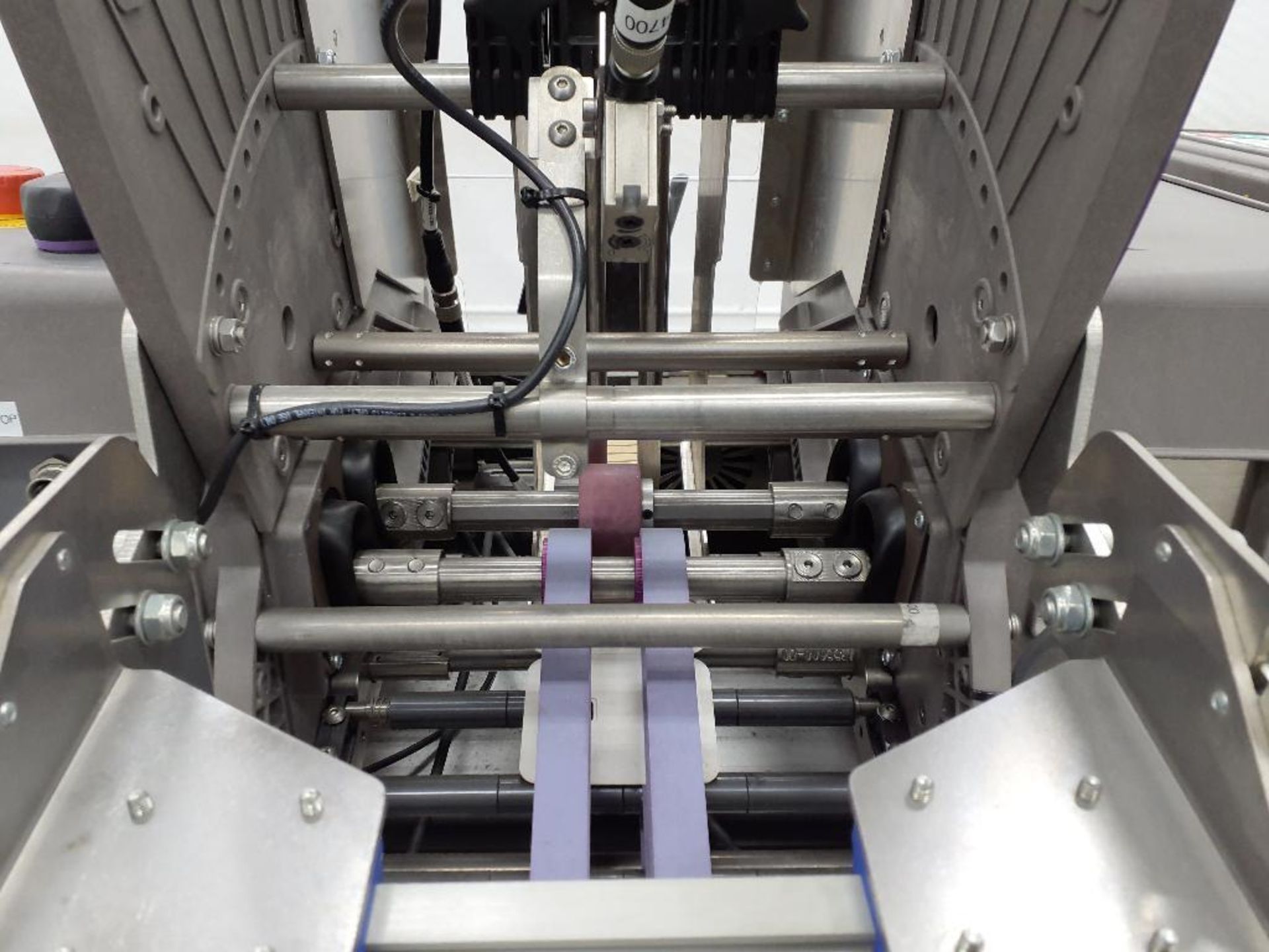 MFT 250IP3 Friction Feeders Table (2) - Image 16 of 35