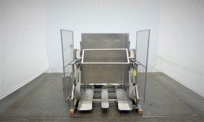 MTC LEC Hydraulic Tote Dumper