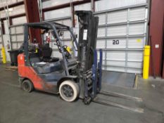 Toyota 8FGCU32 6500 Lb Capacity Forklift