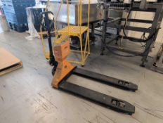 Uline H-1679 Pallet Jack