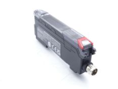 New in Box KEYENCE CORP LR-XN11C SENSOR ACCESSORY