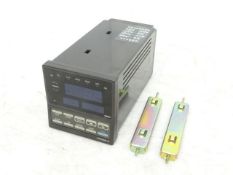 New in Box YOKOGAWA UT35-A1350N*A TEMPERATURE CONTROLLER