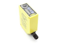 New in Box BANNER ENGINEERING Q60BB6LAF2000Q Sensor