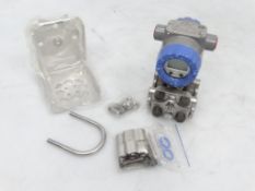 New in Box HONEYWELL STD725-E1HK2AS-1-A-AHT-11S-A-30A6-FX,F3,TP,PM-0000 PRESSURE TRANSMITTER