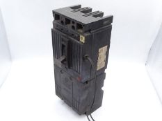 GENERAL ELECTRIC TB12125BWE10 CIRCUIT BREAKER