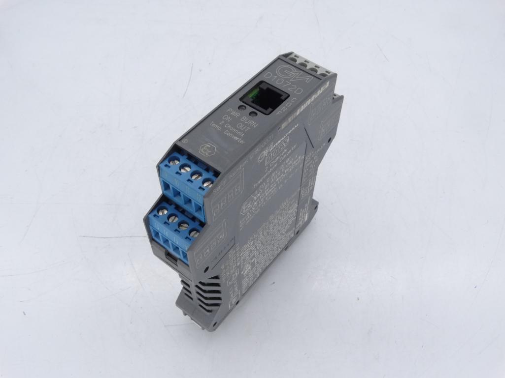GM INTERNATIONAL D1072D TEMPERATURE CONTROLLER
