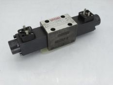 MOOG WE43P06C03PC0BN VALVE