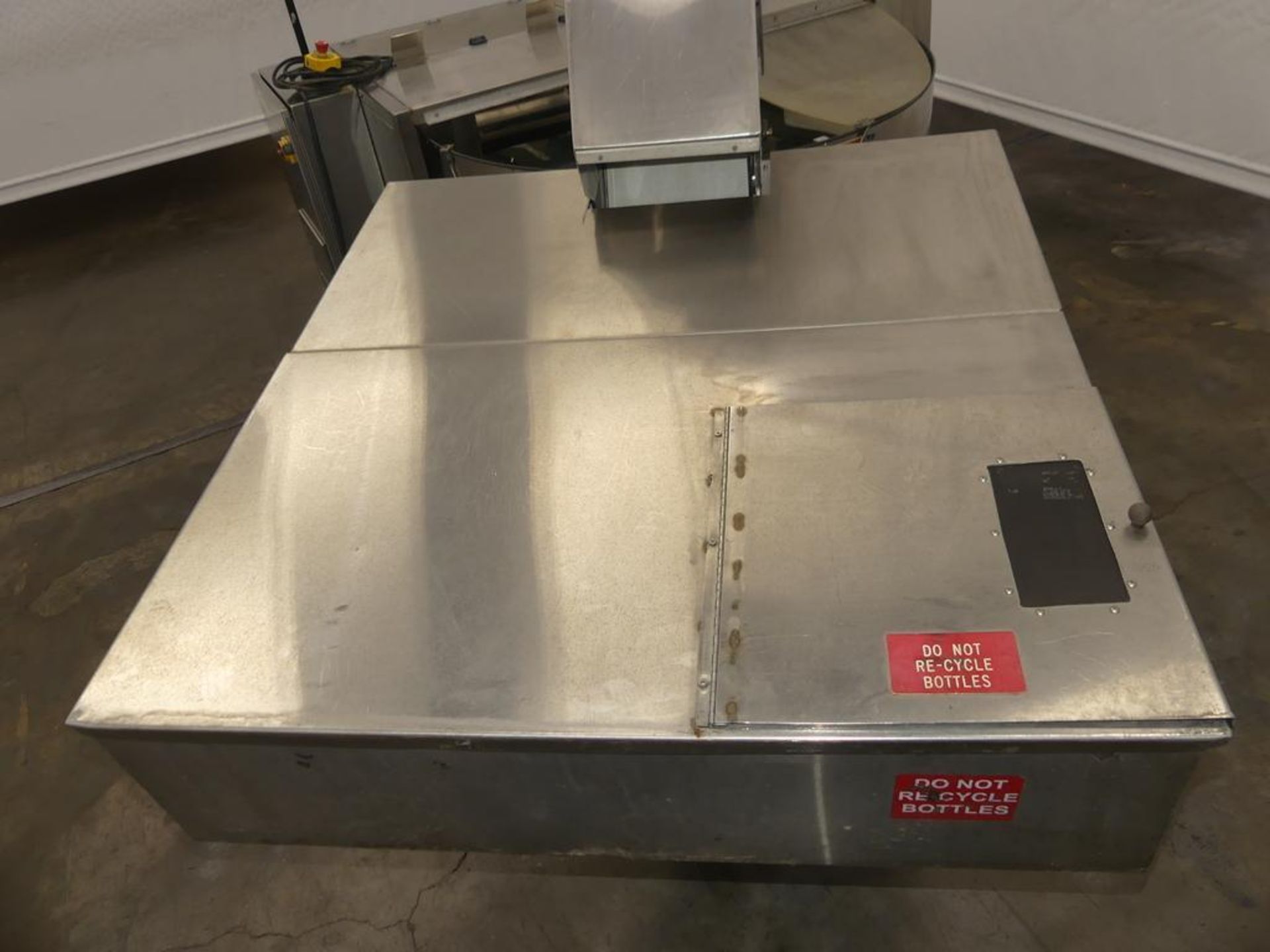 Pace M500 Stainless Steel Automatic Bulk Bottle Unscrambler with Infeed Hopper - Image 30 of 35
