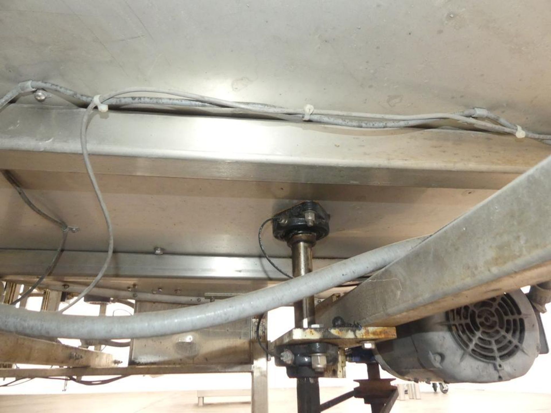 Pace M500 Stainless Steel Automatic Bulk Bottle Unscrambler with Infeed Hopper - Image 12 of 35