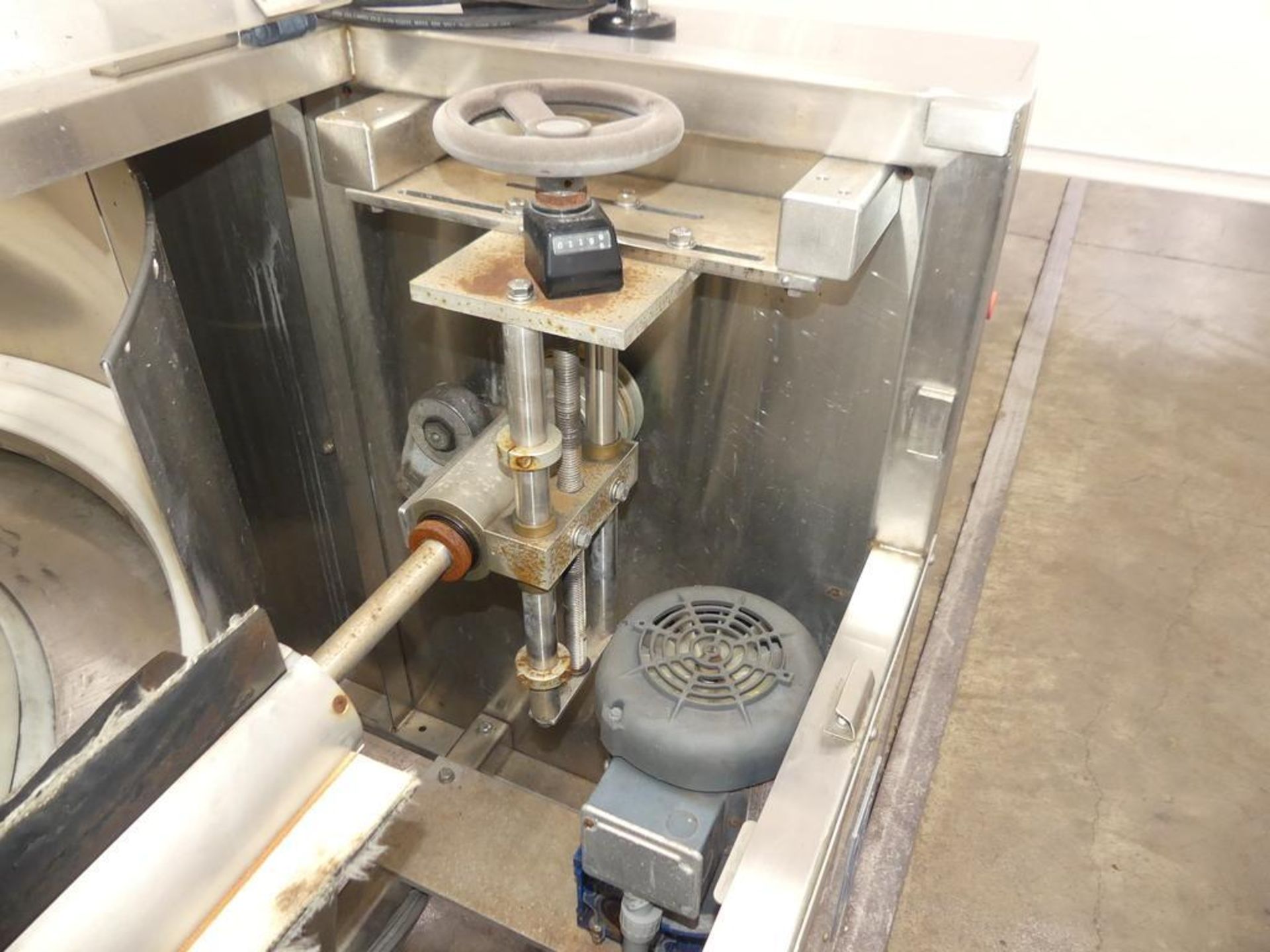 Pace M500 Stainless Steel Automatic Bulk Bottle Unscrambler with Infeed Hopper - Image 7 of 35