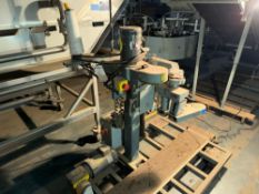 Industrial Bag-Closing Sewing Machine
