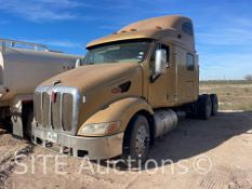 2001 Peterbilt 387 T/A Sleeper Truck Tractor