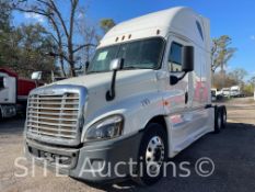 2016 Freightliner Cascadia T/A Sleeper Truck Tractor