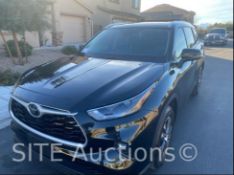2021 Toyota Highlander XLE Sport
