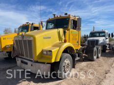 Kenworth T800 T/A Day Cab Truck Tractor