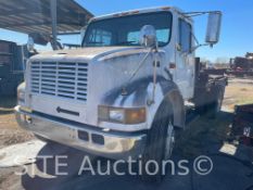 1999 International 4700 S/A Flatbed Truck
