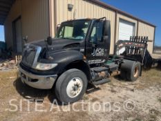 2009 International 4400 S/A Day Cab Truck Tractor