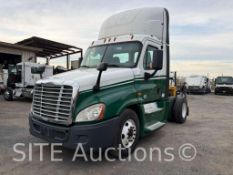 2015 Freightliner Cascada S/A Day Cab Truck Tractor