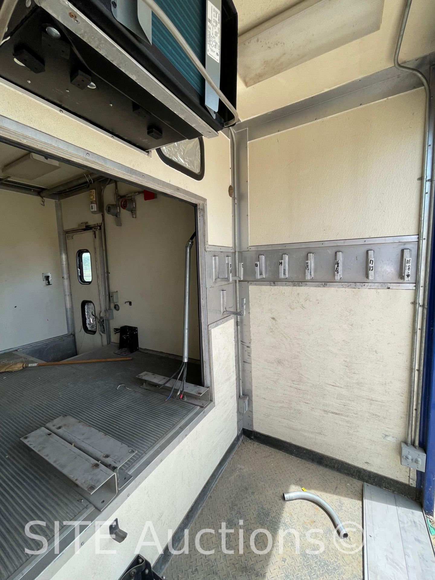 2008 Chevrolet C6500 S/A Box Truck - Image 71 of 75